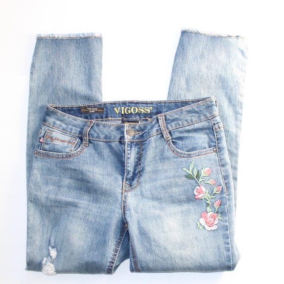 Vigoss Distressed The Miami Capri Embroidered Jean - Picture 5 of 7